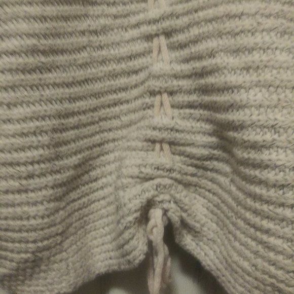 Fur Trim Cropped Cardigan Sweater - Picture 5 of 5